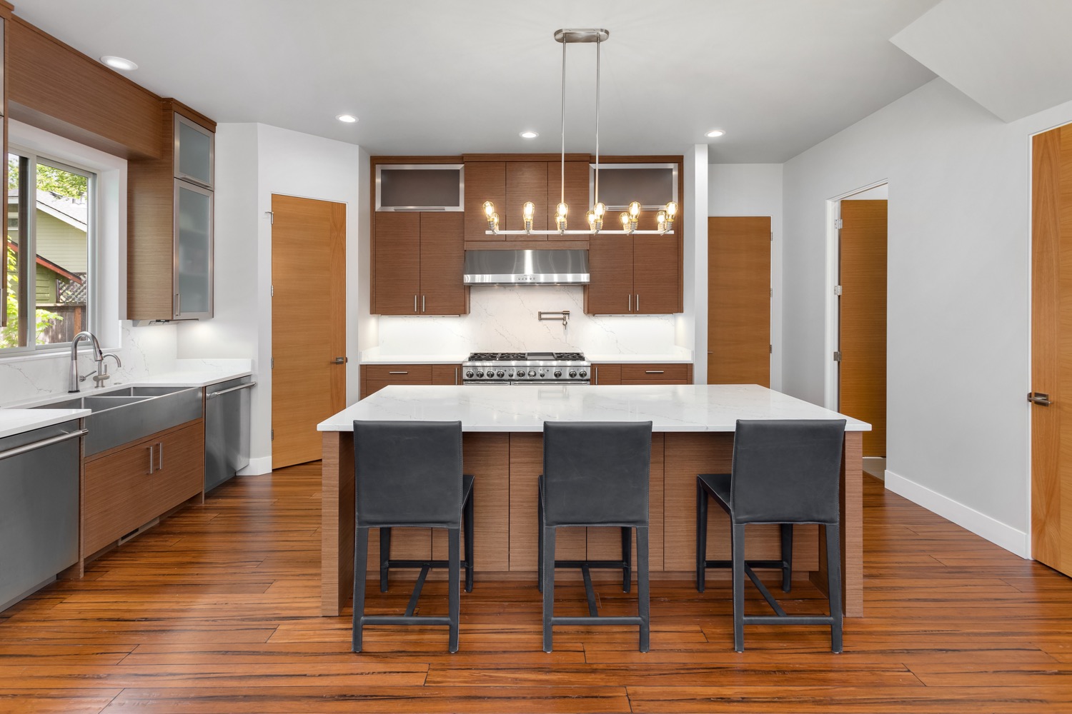 Custom Remodel Modern Home West Linn 10
