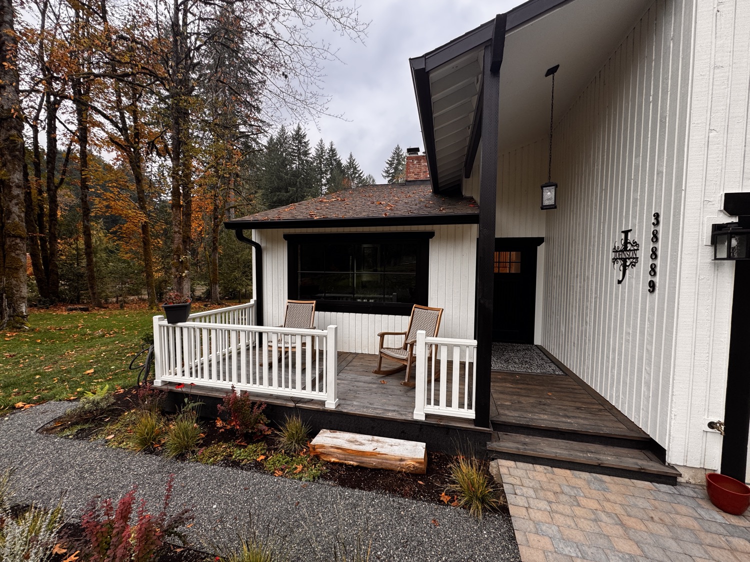 Exterior Remodel Decking Porch Outdoor Living Area West Linn 36.JPG
